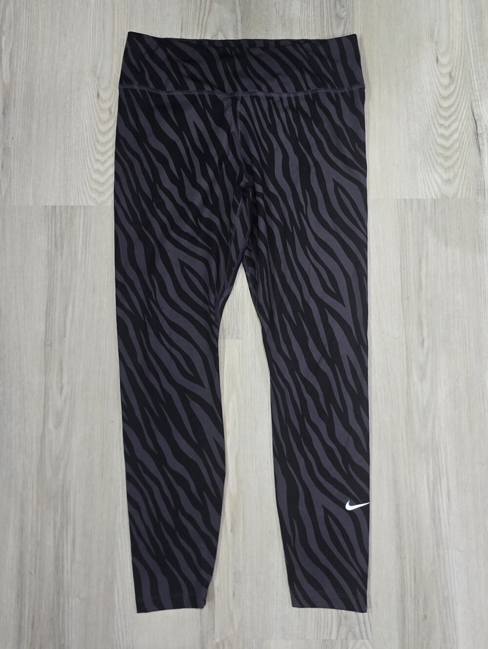Nike One Leggings Womens Purple Black Zebra Print Icon Clash Mid Rise 7/8 Size L